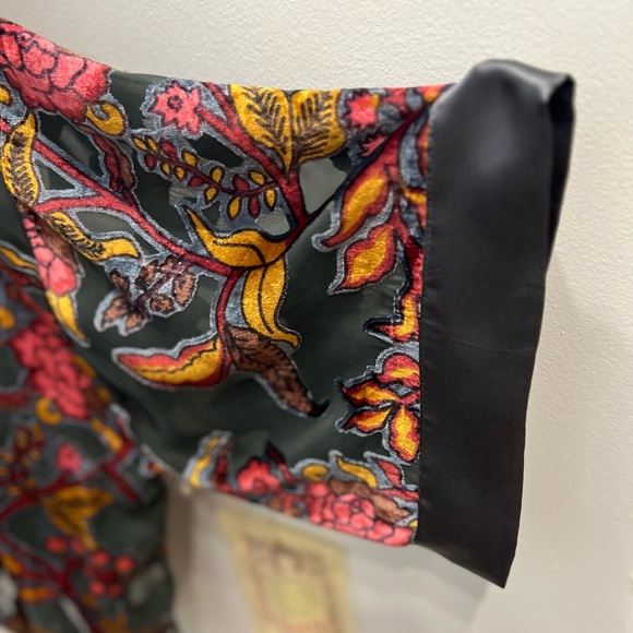 ARATTA Silent Journey French Riviera Embroidered Floral Kimono O/S - Picture 14 of 16